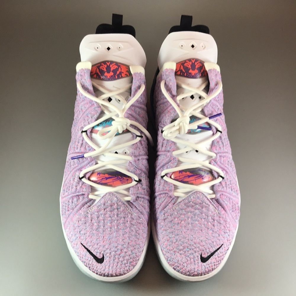 Nike LeBron XVIII ‘Graffiti’ - Picture 7 of 10